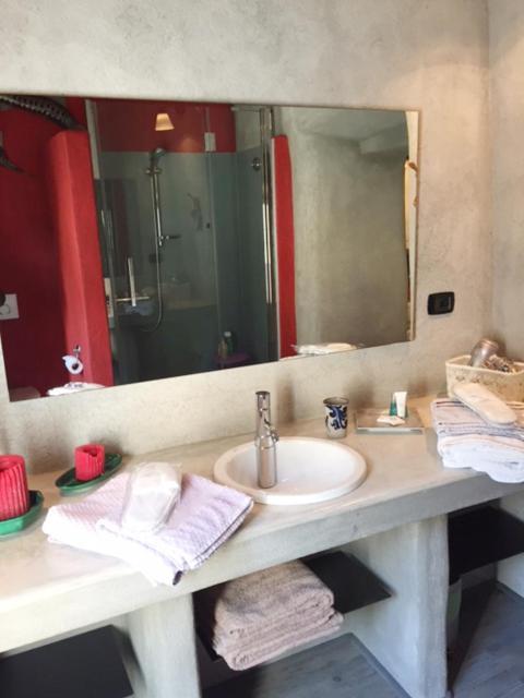 The Honeymoon Home Bellano Luaran gambar