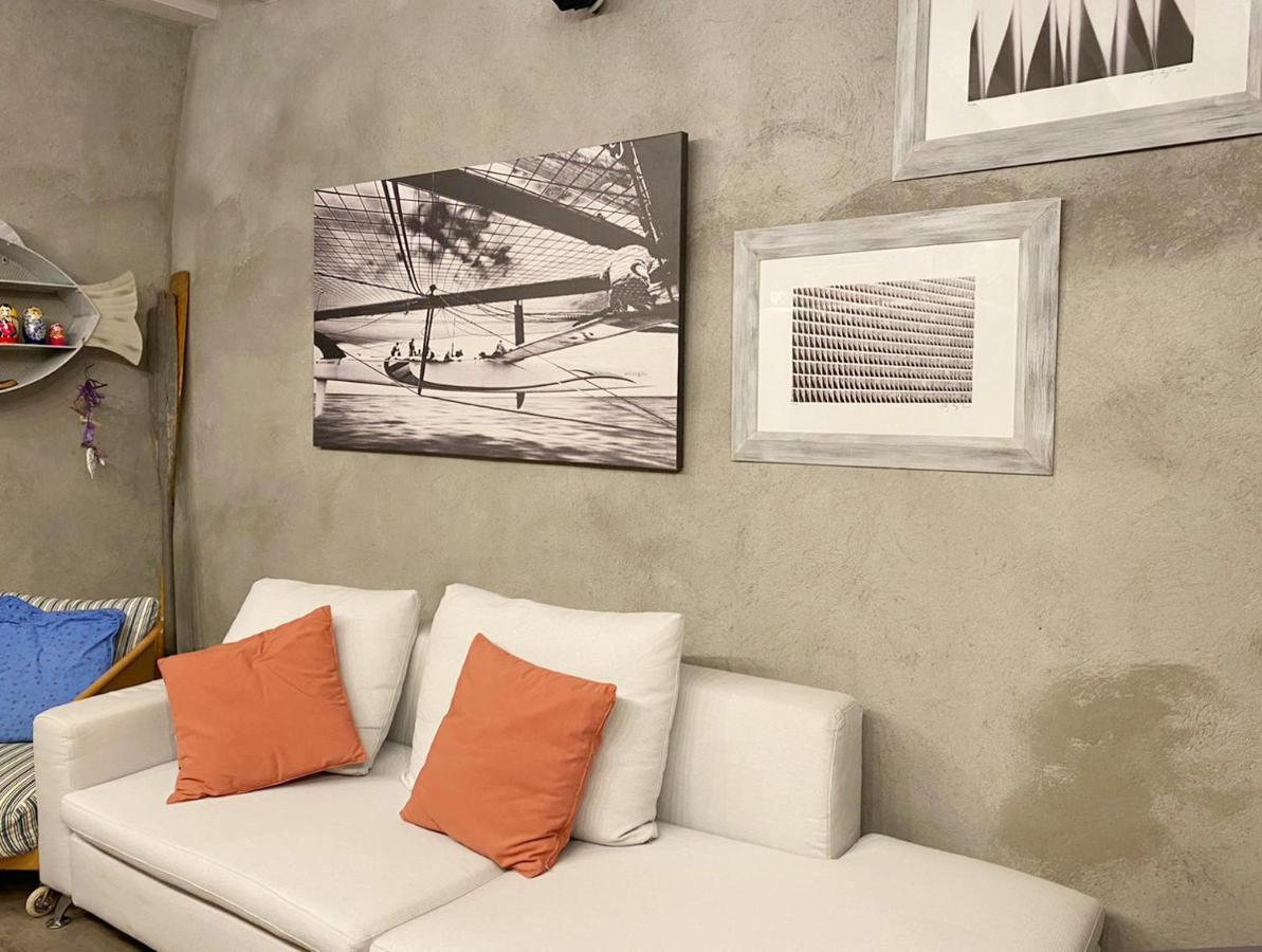 The Honeymoon Home Bellano Luaran gambar